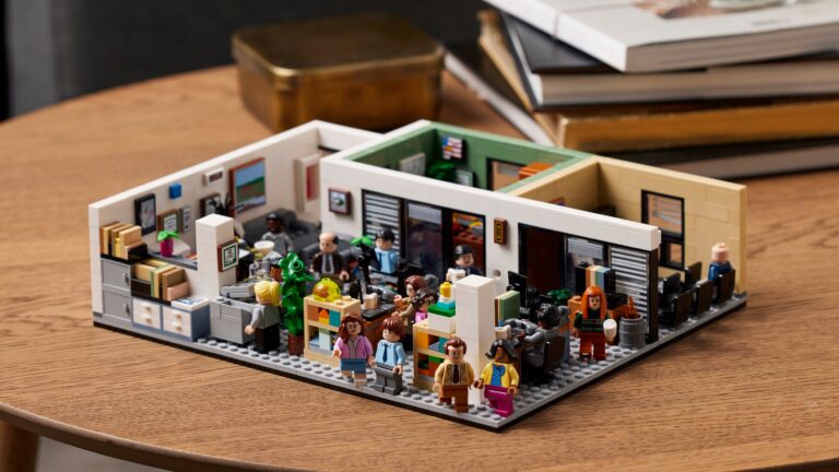 Arriva il set Lego di The Office con tutti i personaggi della serie
