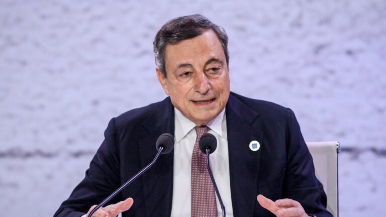 Mario Draghi si dimette
