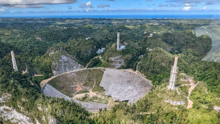 Arecibo, il radiotelescopio non sarà ricostruito