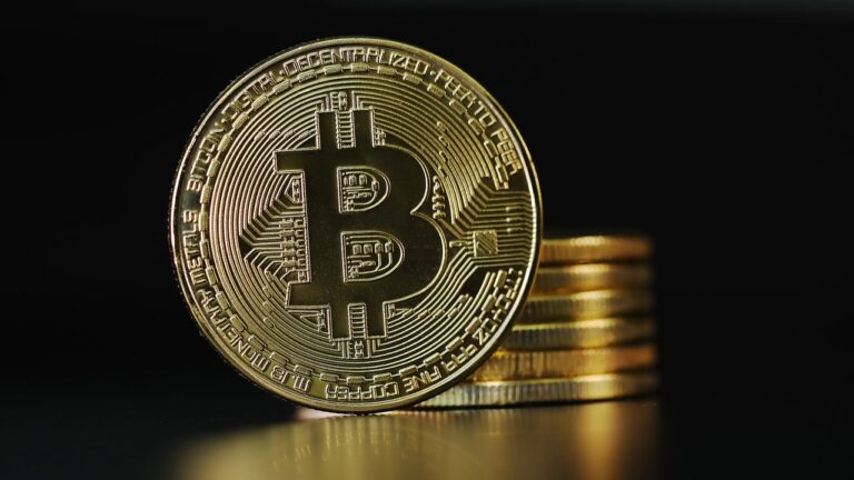 Bitcoin, c'è chi pensa che possano raggiungere i 100mila dollari entro il 2024
